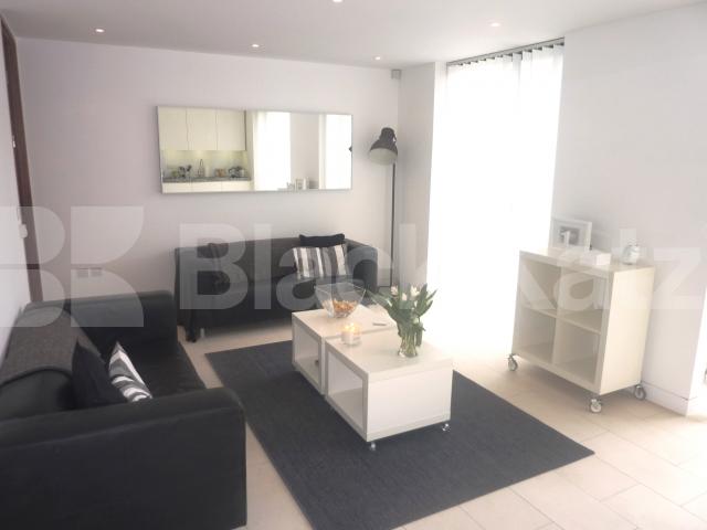 			LUXURY MODERN DEVELOPMENT!, 2 Bedroom, 1 bath, 1 reception Flat			 Oval Road, PRIMROSE HILL / REGENTS PARK